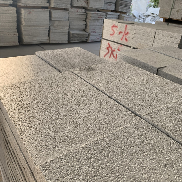 芝麻灰花崗石礦(圖4) 芝麻灰花崗石礦(圖4)