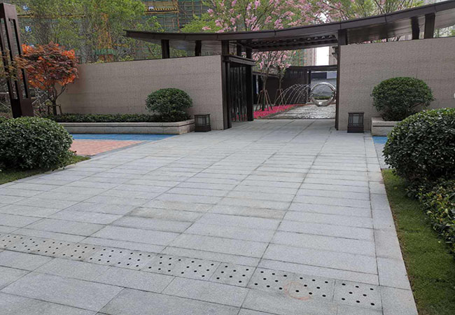 芝麻白拋光面花崗石鋪地板價(jià)格(圖3) 芝麻白拋光面花崗石鋪地板價(jià)格(圖3)